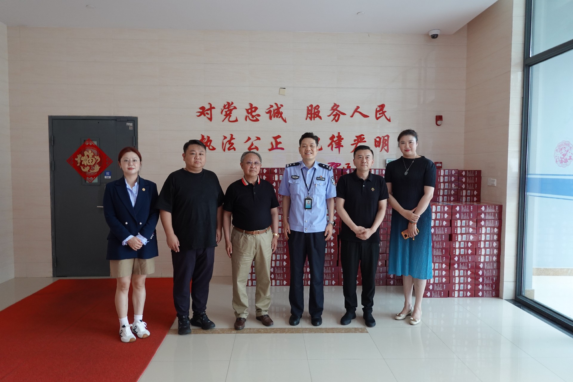 慰問上海市虹口區(qū)看守所、拘留所.jpg
